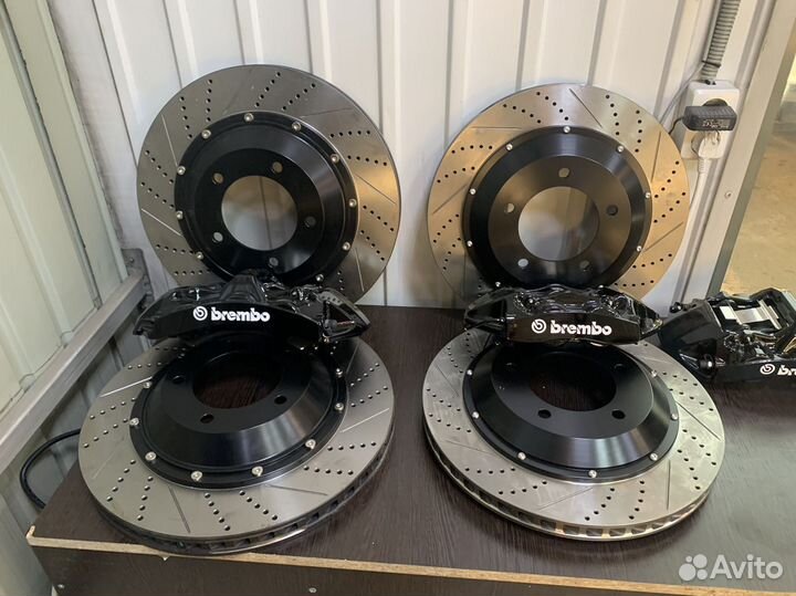 Тормозная система brembo для LC200 LX 570