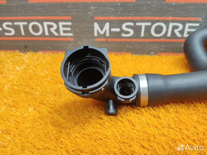 Патрубок радиатора верхний Bmw X5 E53 M54B30