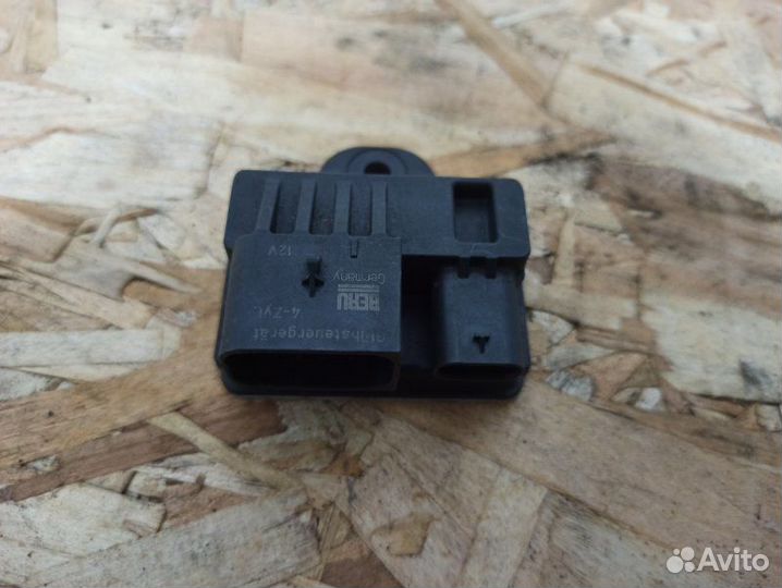 Реле свечей накала Bmw 5 F10