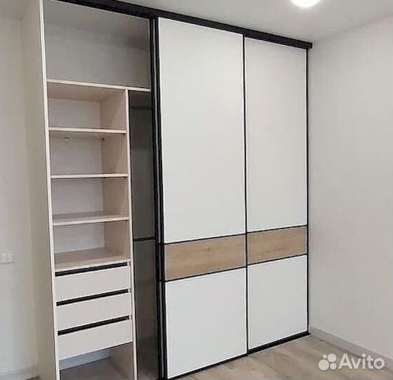 Угловой шкаф