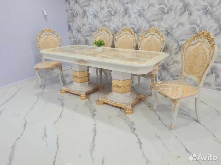 Стол, стулья