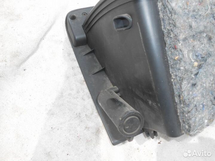 Бардачок Toyota Corolla 120 4ZZ 2006