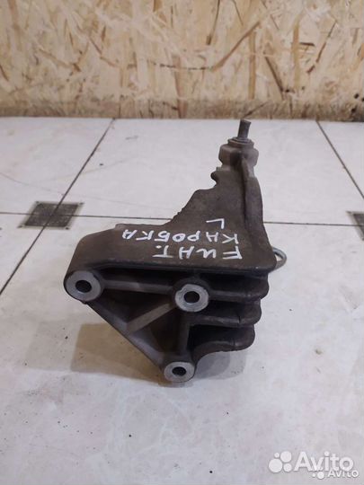 Кронштейн кпп левый fiat Albea