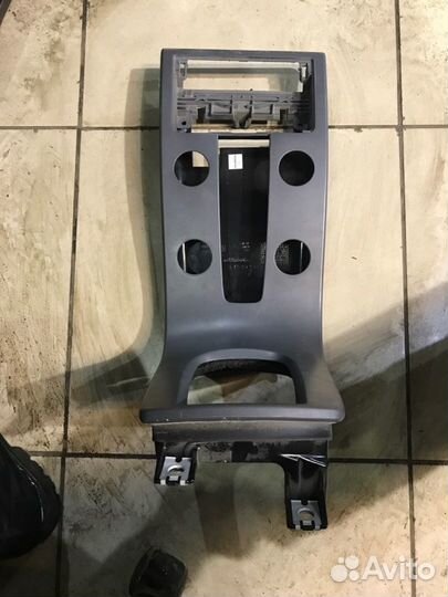 Центральная консоль Volvo S40