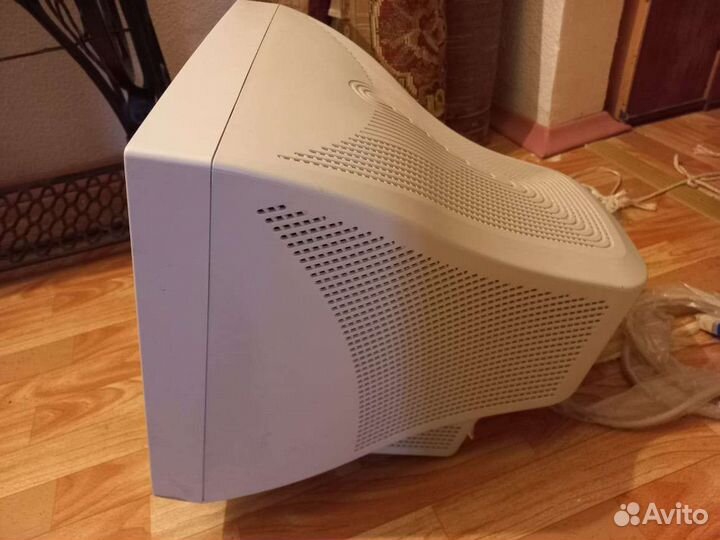 Монитор для компьютера на запчасти