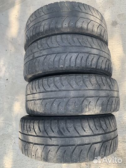 Bridgestone Ice Cruiser 7000S 205/60 R16 92T