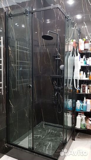 Стеклянная перегородка в ванную