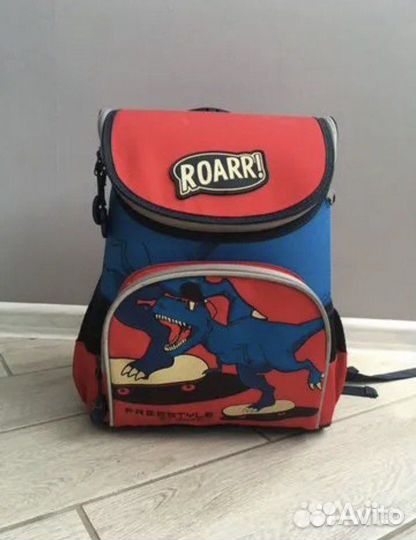 Рюкзак школьный