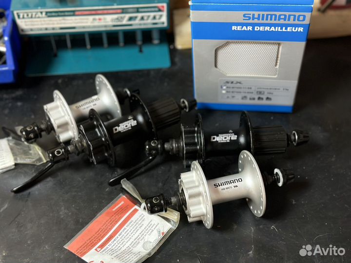 Оригинальные Shimano Deore на 32Н втулки новые