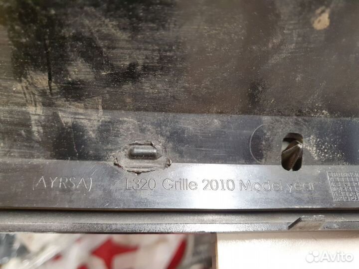 Решетка радиатора Land Rover Range Rover Sport 200