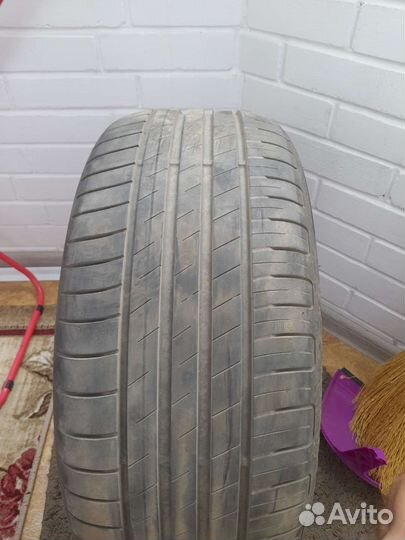 Goodyear EfficientGrip Performance 215/45 R17 91W