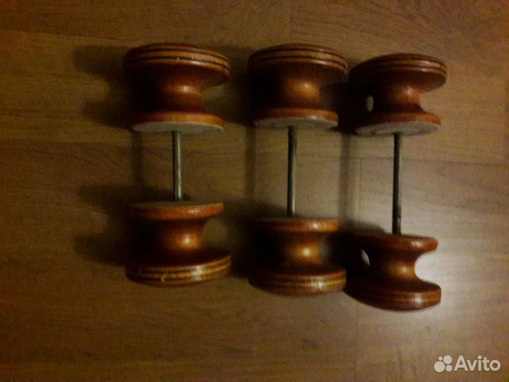 Ручки дверные деревянные. Новые