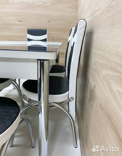 Обеденная группа стол и стулья