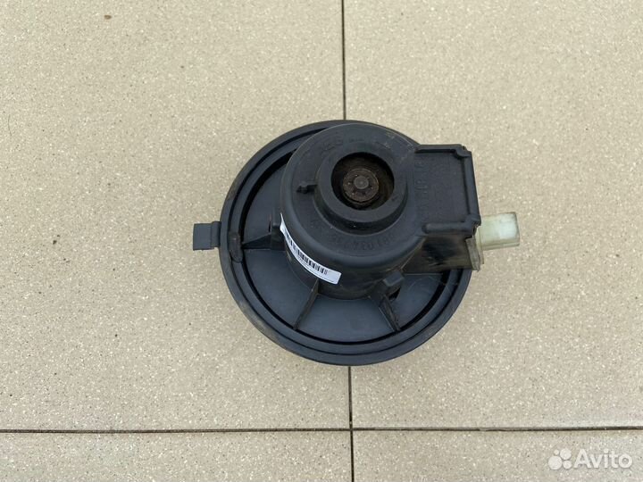 Моторчик печки Volkswagen Golf 2