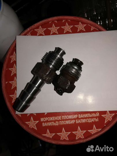 Гайка цилиндра борт крана сталь 65 г