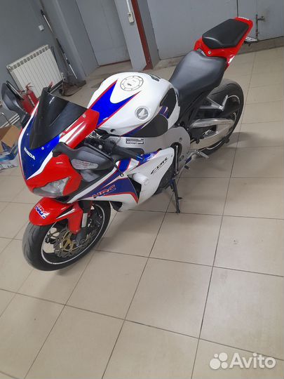 Пластик на мотоцикл honda CBR1000RR 2008-2012