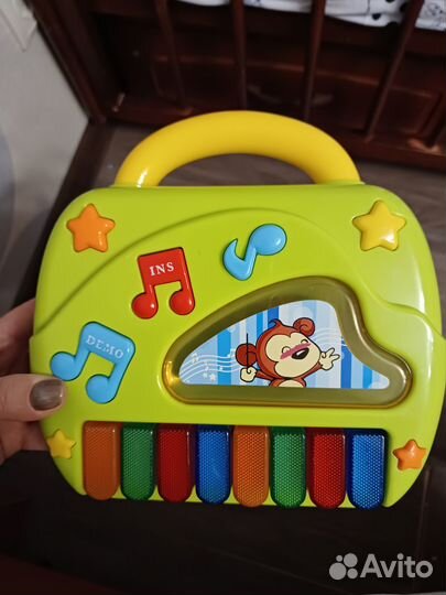 Музыкальная двусторонняя игрушка