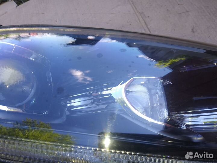 Фара правая Kia Sorento Prime