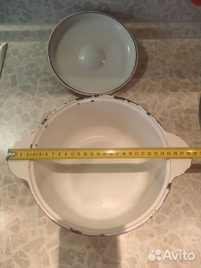 Кастрюля чугунная эмалированная СССР