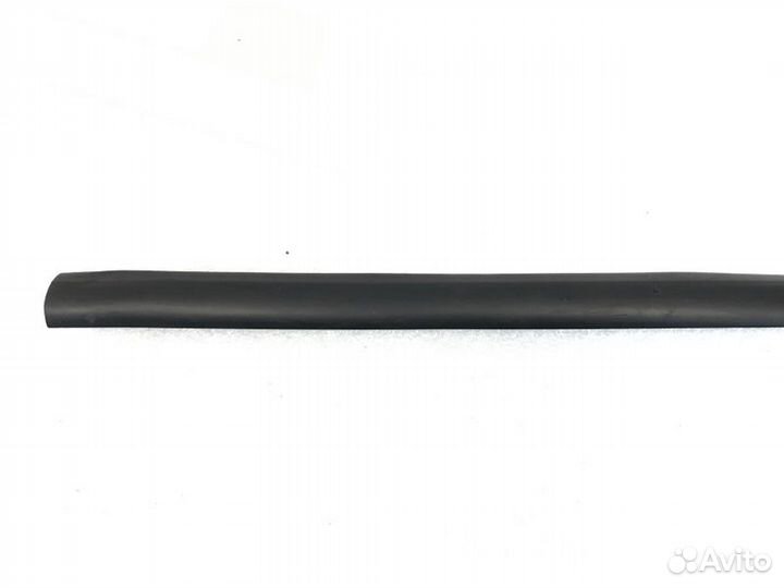 Уплотнитель порога правый Chevrolet Cruze седан