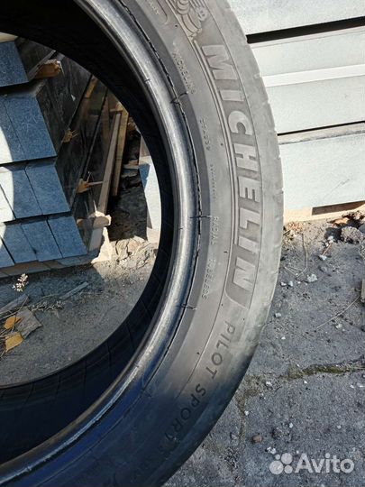 Michelin Pilot Sport 275/45 R21