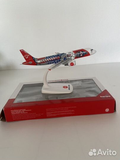 Модель самолета Airbus A320 Thai Air Asia