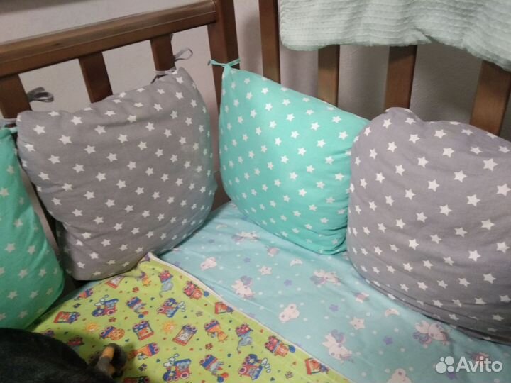 Бортики в детскую кроватку