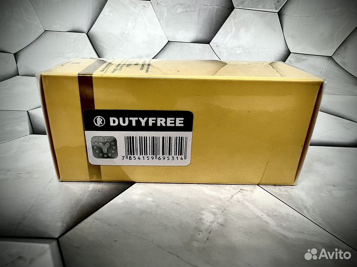 Женские духи Fidji