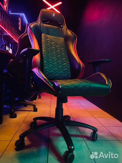 Геймерское кресло бу