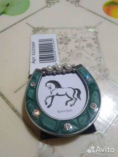 Фоторамка подкова 5х5 новая