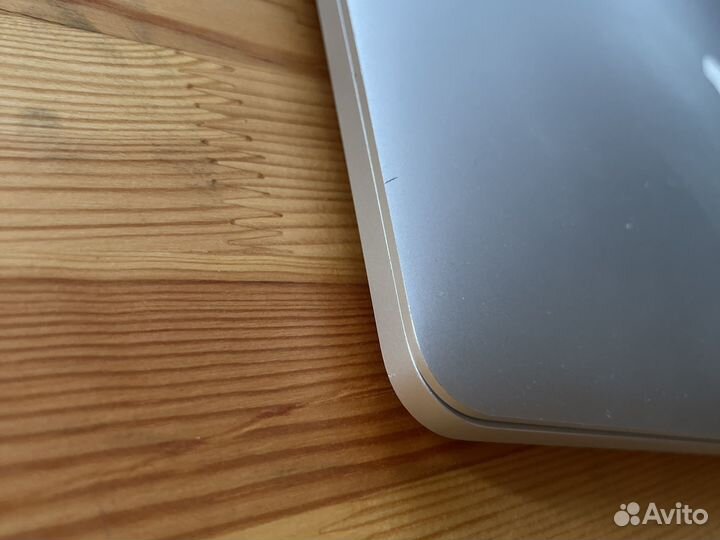 Macbook pro 15.4 inch(retina, mid 2012)