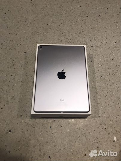 iPad pro, 32 GB, 9.7, LTE/4G, (2020)