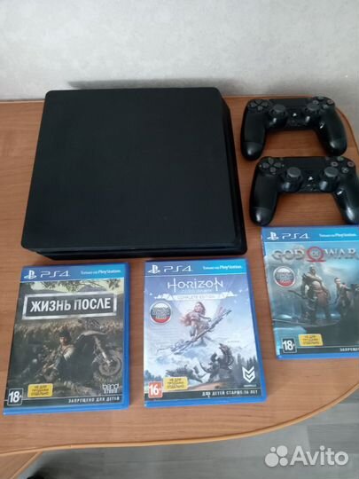 Sony PS4 slim 1tb