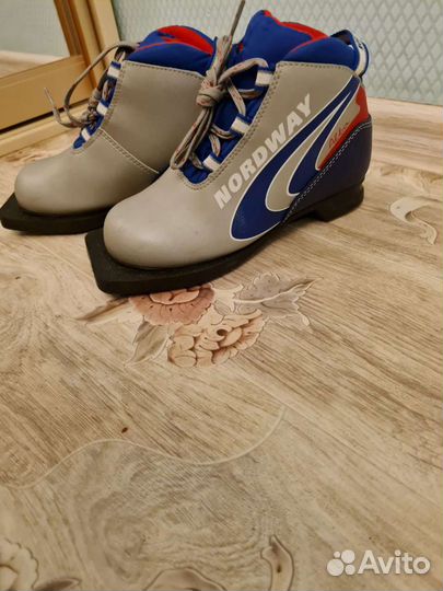 Лыжные ботинки nordway размер 32
