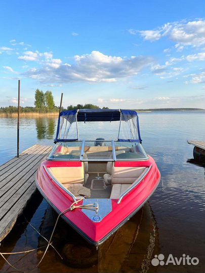 Прогулки на катере по озеру Селигер