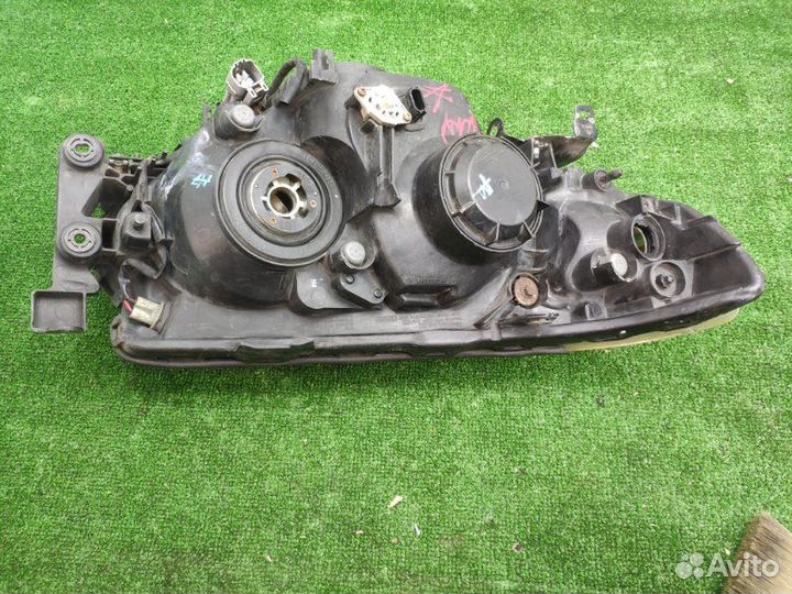 Фара передняя левая Subaru Forester S11 EJ204 2006