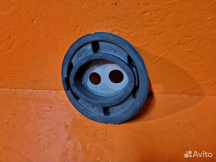 Подушка редуктора toyota altezza