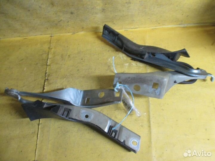 Крепление капота 9656739680, 9656739580 на Peugeot