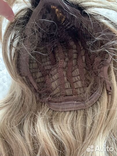 Парик блондинка