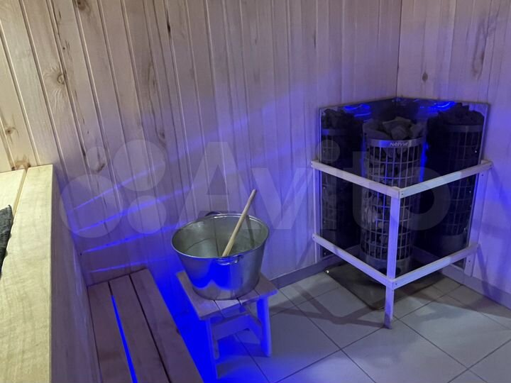 Дом 200 м² на участке 10 сот.