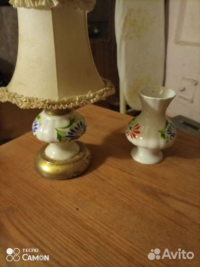 Набор: лампа настольная и вазочка.Польша