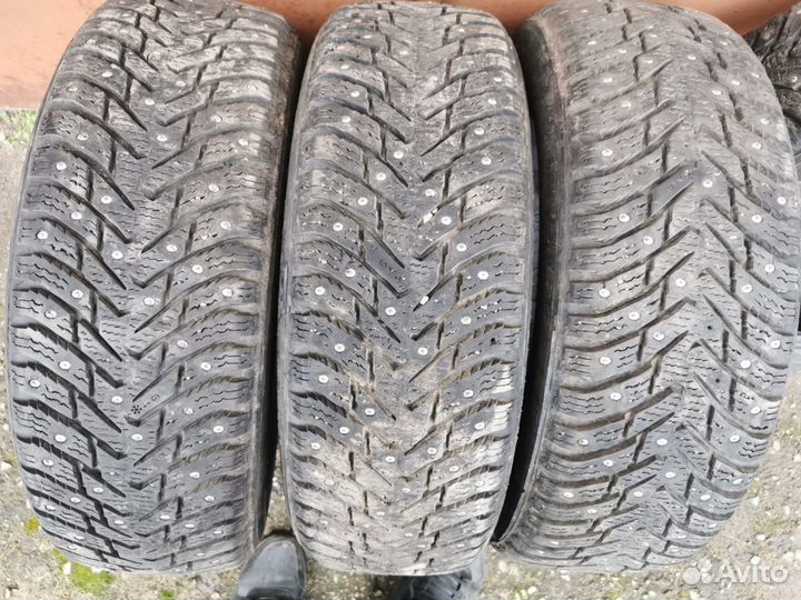 Nokian Tyres Hakkapeliitta 8 185/65 R15 92T