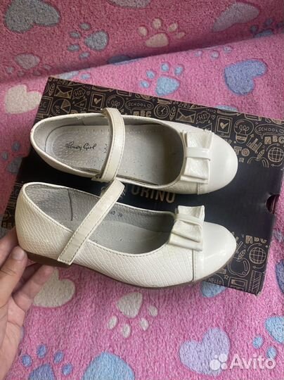 Туфли для девочки белые 30 р