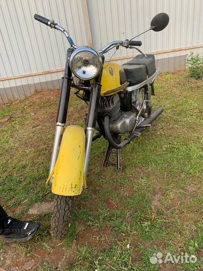 Два мотоцикла Восход 2м