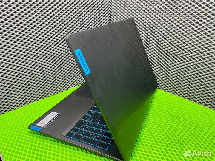 Ноутбук i5 9300/8/SSD240/GTX 1050