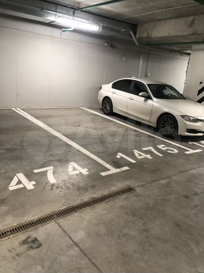 Машиноместо, 14 м²