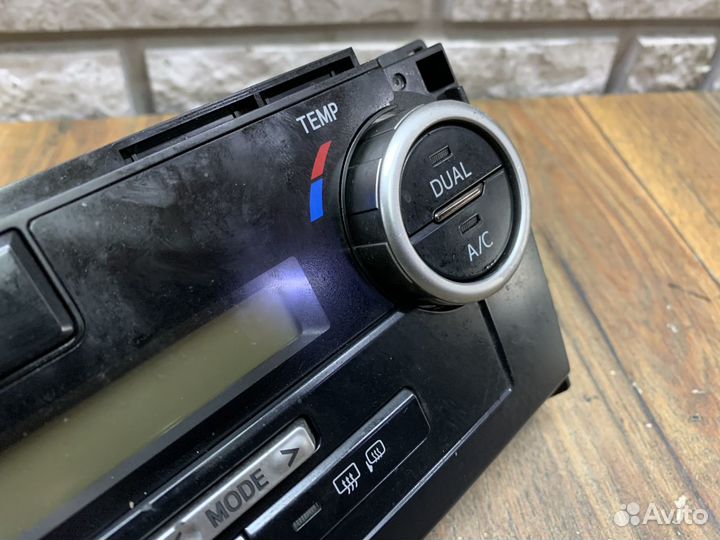 Toyota camry V50 Блок управления климат установкой