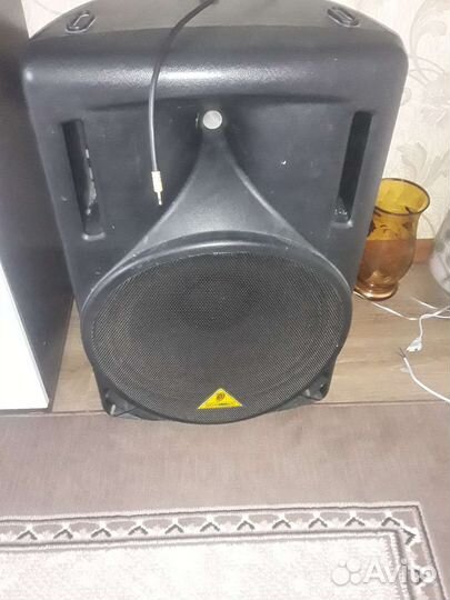 Активная акустическая колонка