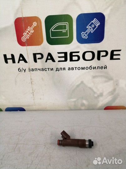 Форсунка Toyota Land Cruiser 200 2UZ-FE 2008