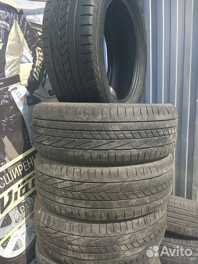 Goodyear Excellence 215/60 R16
